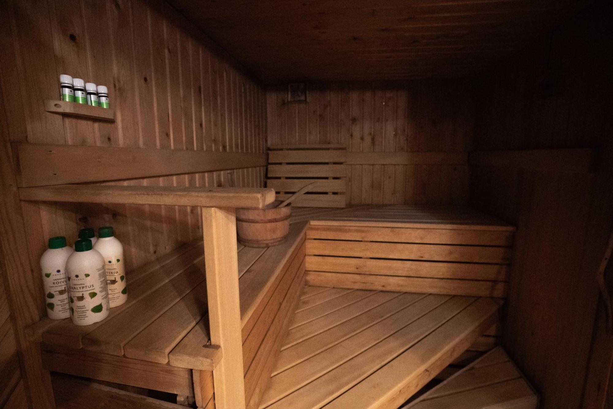 Mukava Kellarihuoneisto Jossa Sauna Ja Poreallas Apartment Jakobstad Bagian luar foto